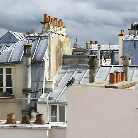 Le Relais Des Halles Hotel 4*