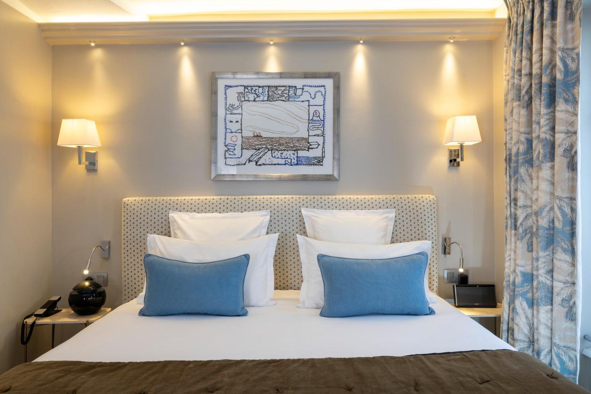 Le Relais Des Halles Hotel 4*