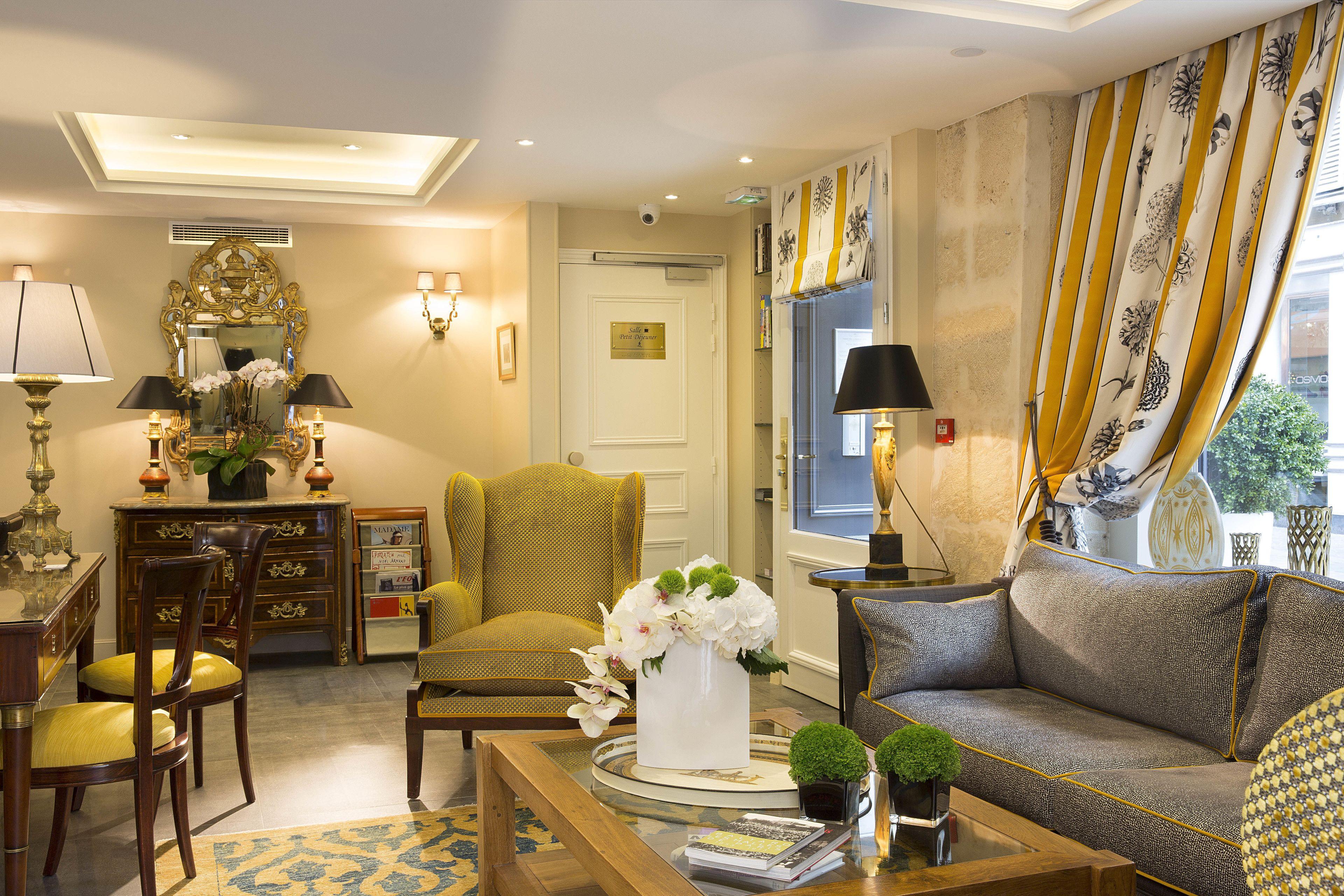 Hotel Le Relais Des Halles 4*