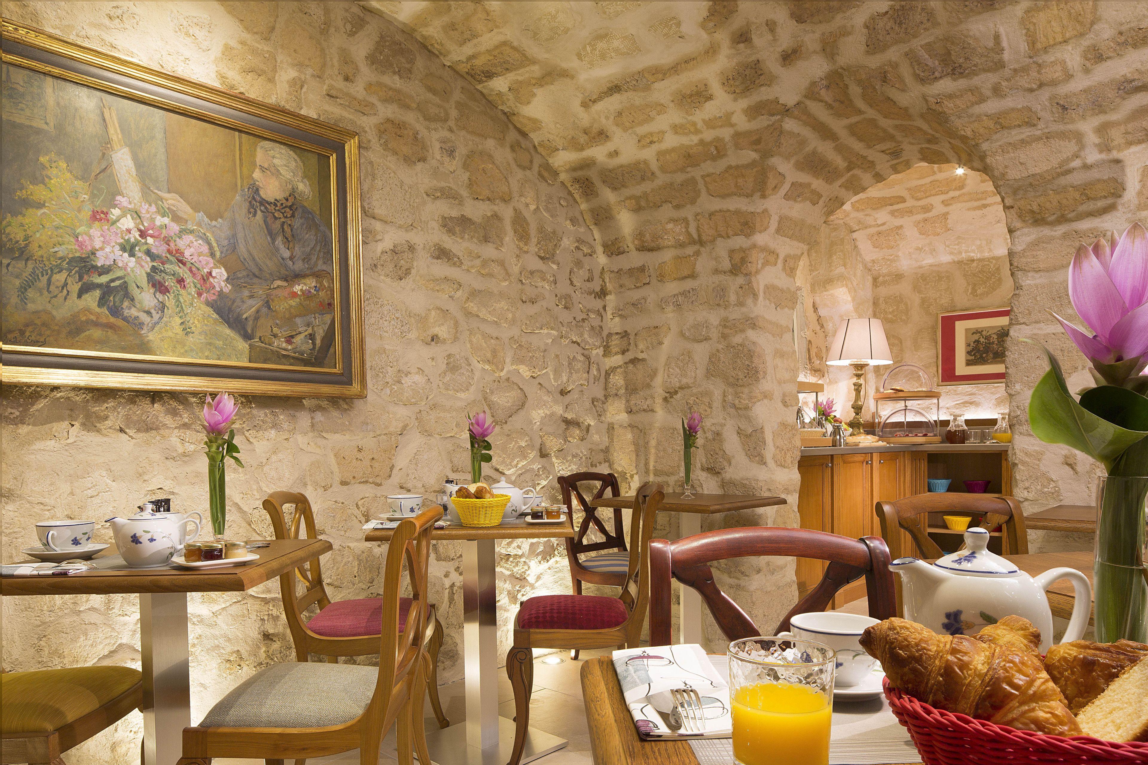 Le Relais Des Halles Hotel